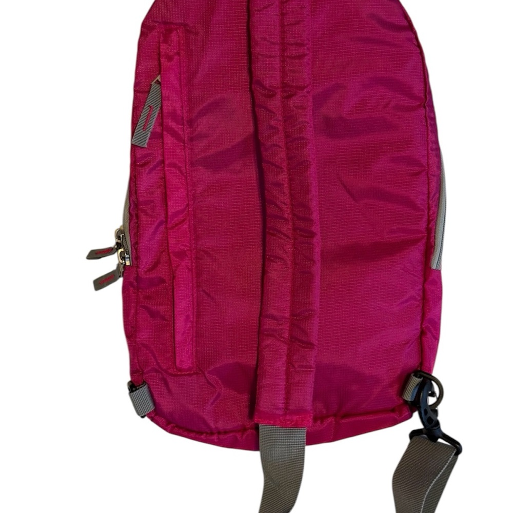 SwissGear Hot Pink Sling Backpack Crossbody Daypack - Picture 2 of 9